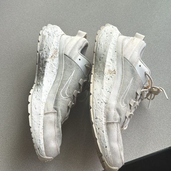 Nikes - Picture 4 of 4